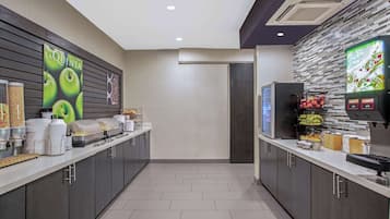 Free daily buffet breakfast