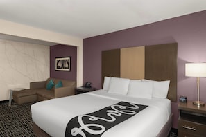 Habitación Deluxe, 1 cama de matrimonio grande, no fumadores | Ropa de cama de alta calidad, escritorio, cortinas opacas