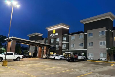 La Quinta Inn & Suites by Wyndham Fayetteville