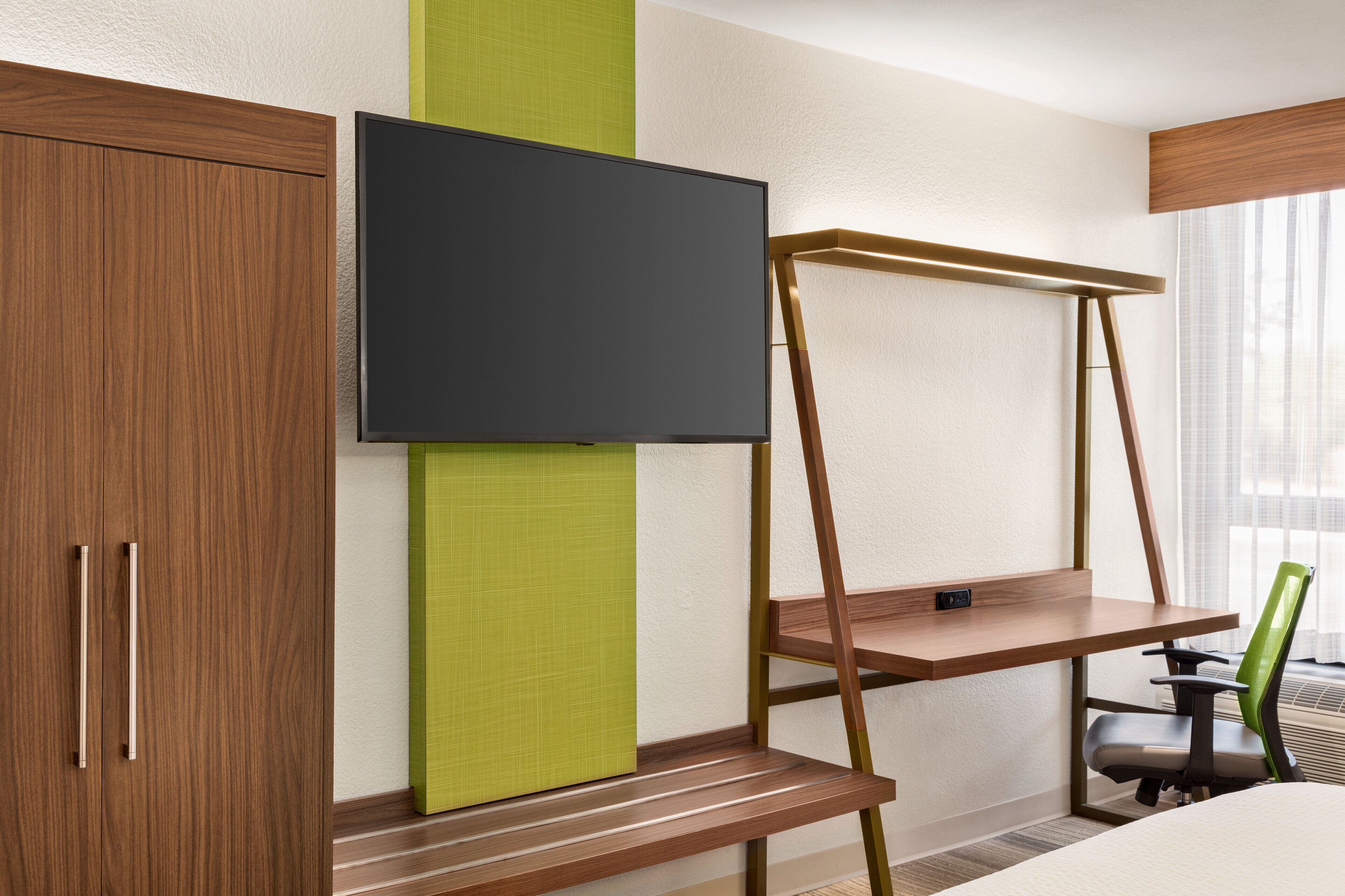 Photo - Holiday Inn Express - San Antonio Airport by IHG
