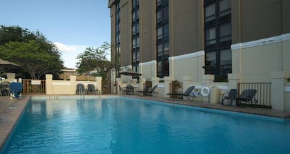 Holiday Inn Express San Antonio-Airport by IHG