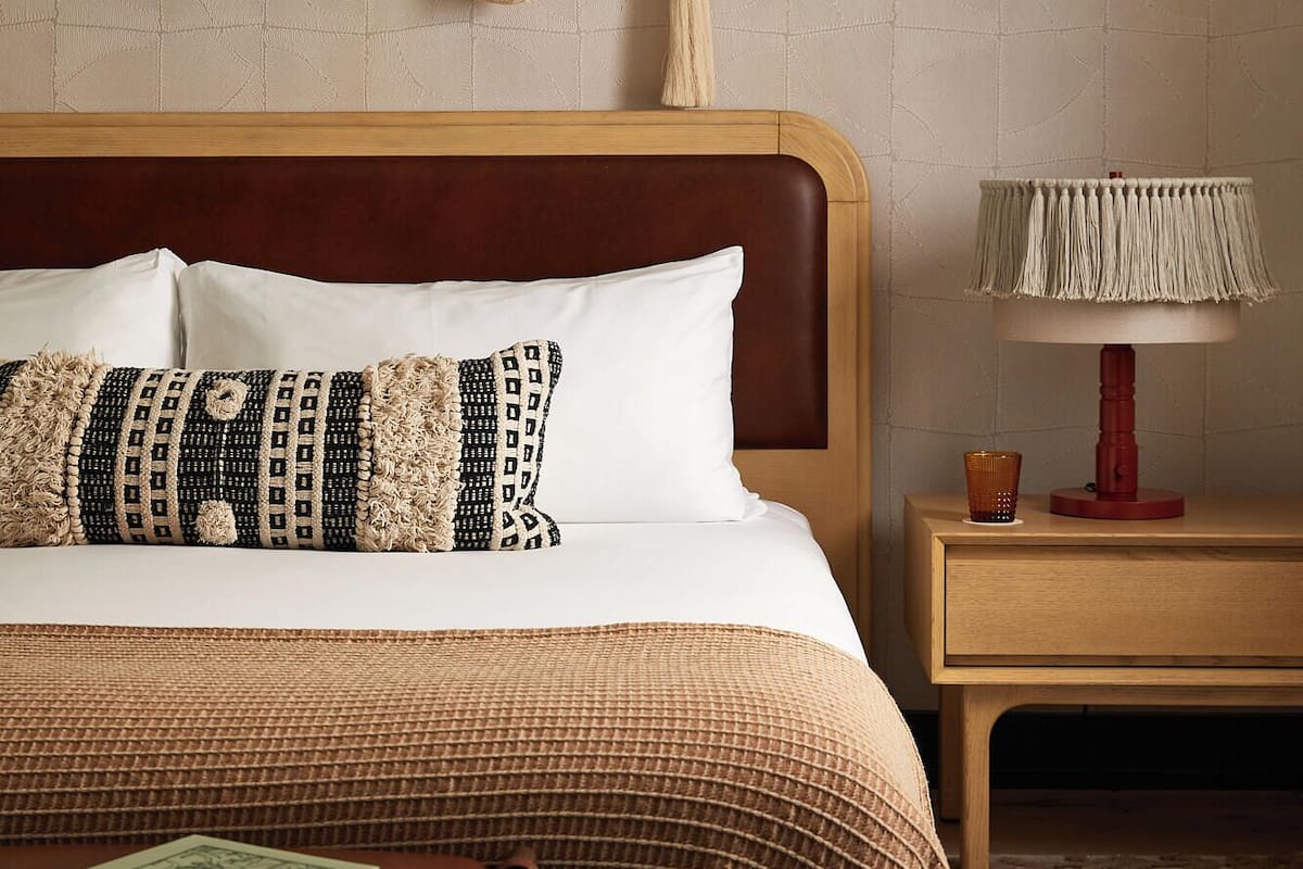 Egyptian cotton sheets, premium bedding, pillow-top beds, desk