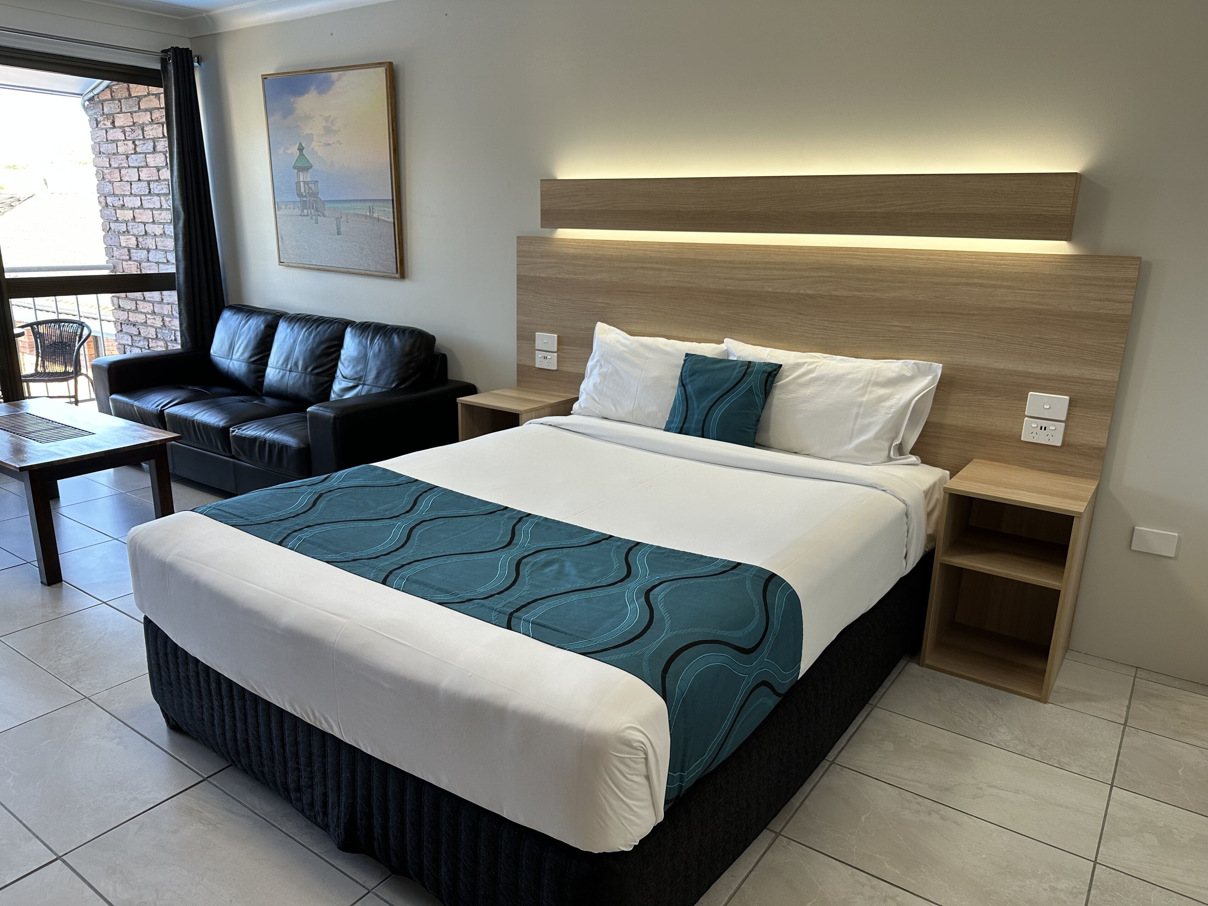 Pillow-top beds, individually decorated, individually furnished, desk