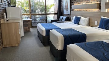 Family Room, Patio, Garden View (Family Suite) | Floor plan