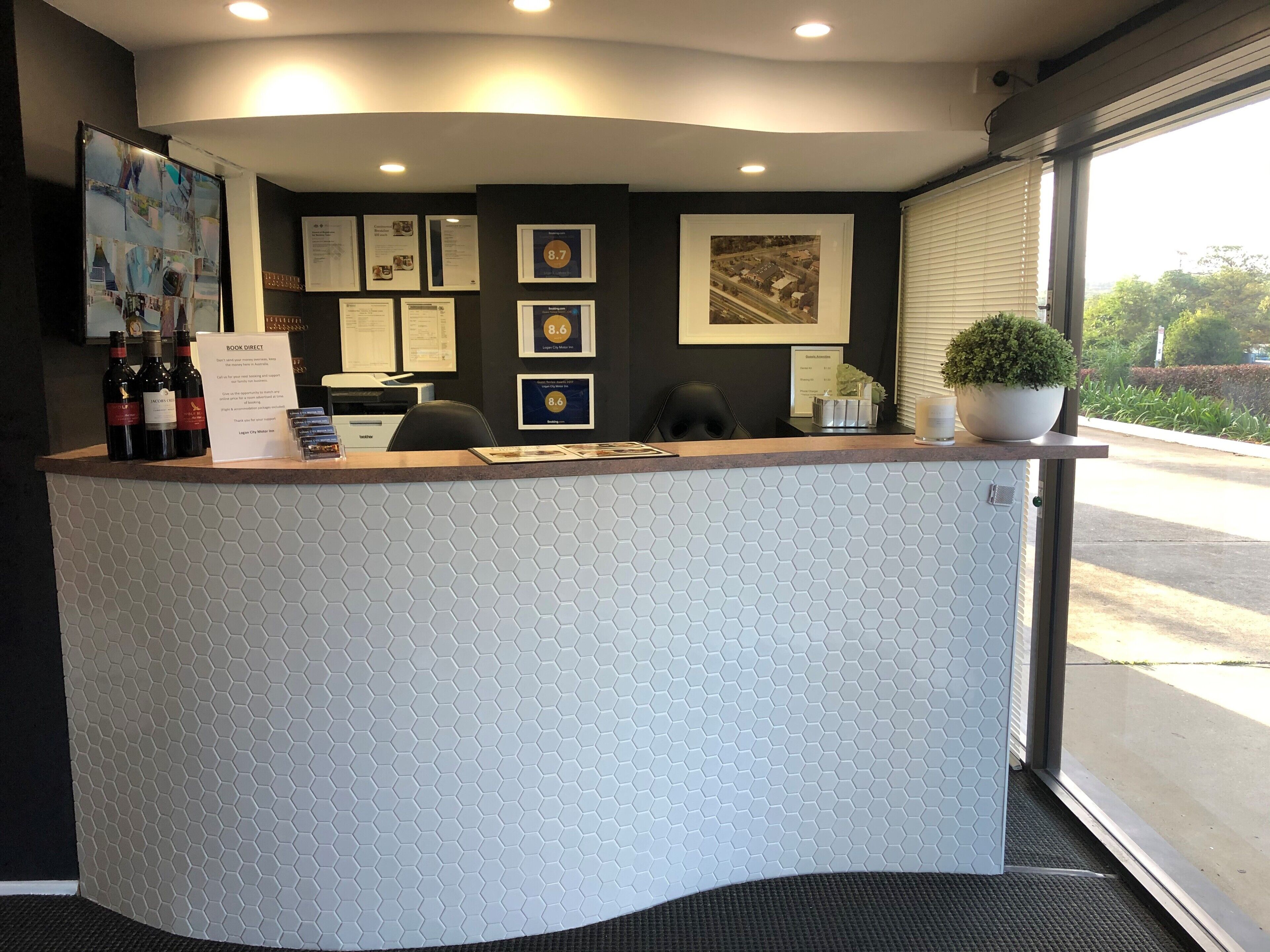 Photo - Logan City Motor Inn