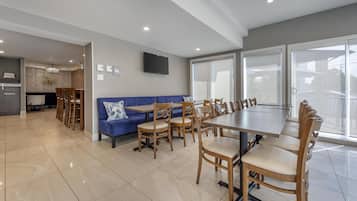 Free daily on-the-go breakfast