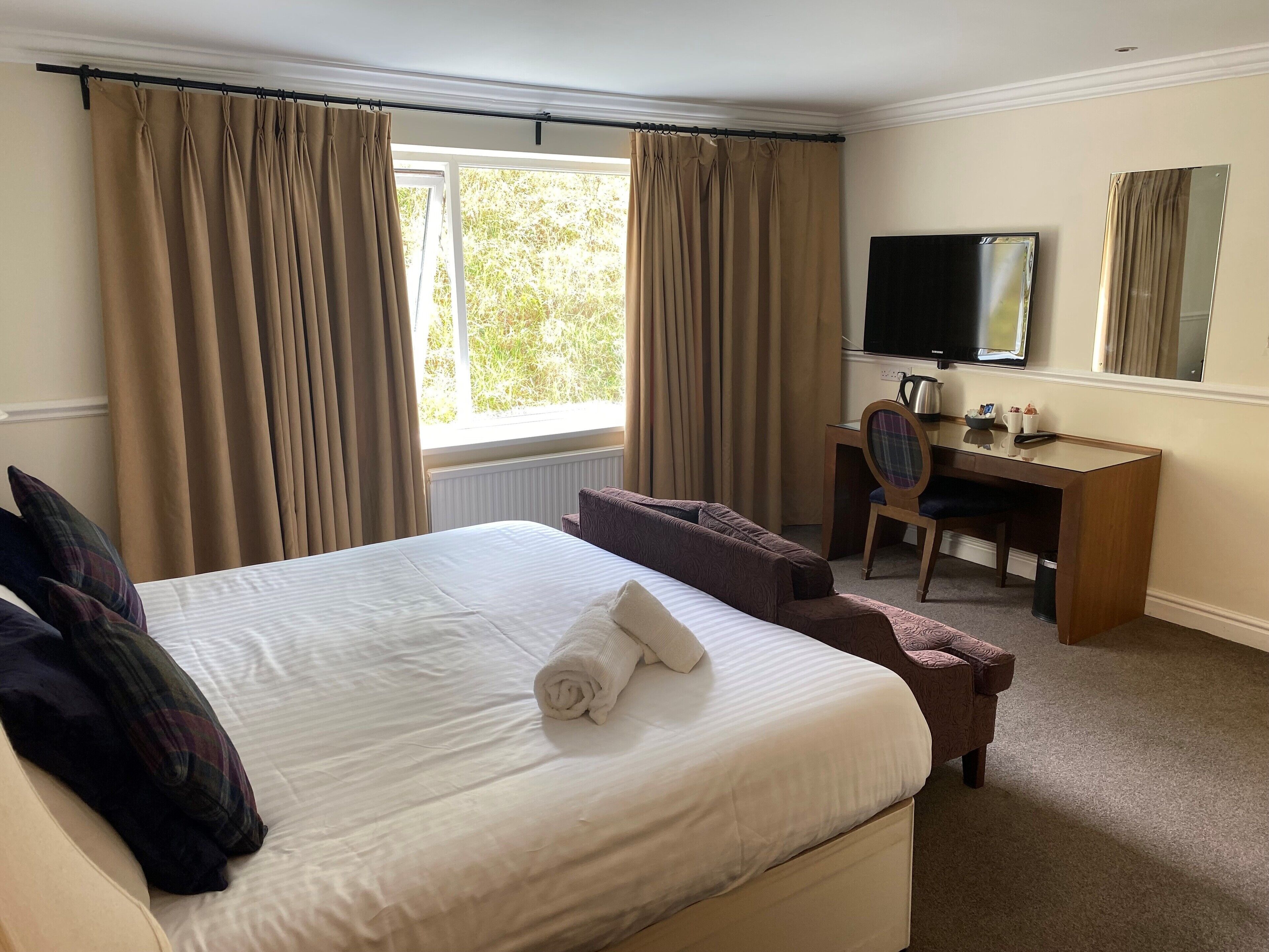 Chambre Standard double | Bureau, espace de travail pour ordinateurs portables