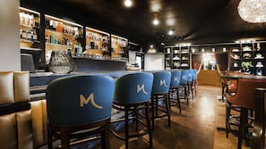 2 restaurants, breakfast, lunch, dinner served; Irish cuisine