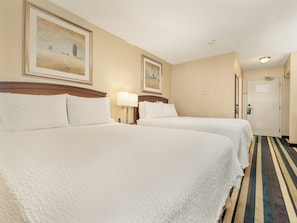 1 bedroom, premium bedding, down comforters, pillowtop beds