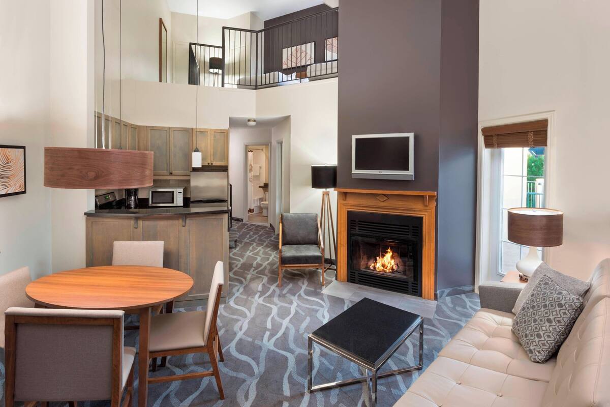 1 bedroom, hypo-allergenic bedding, iron/ironing board, free wifi