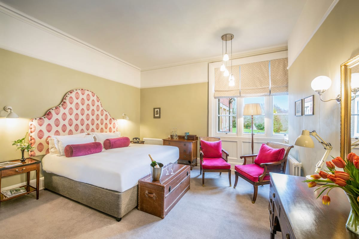 Premium bedding, individually decorated, individually furnished, desk