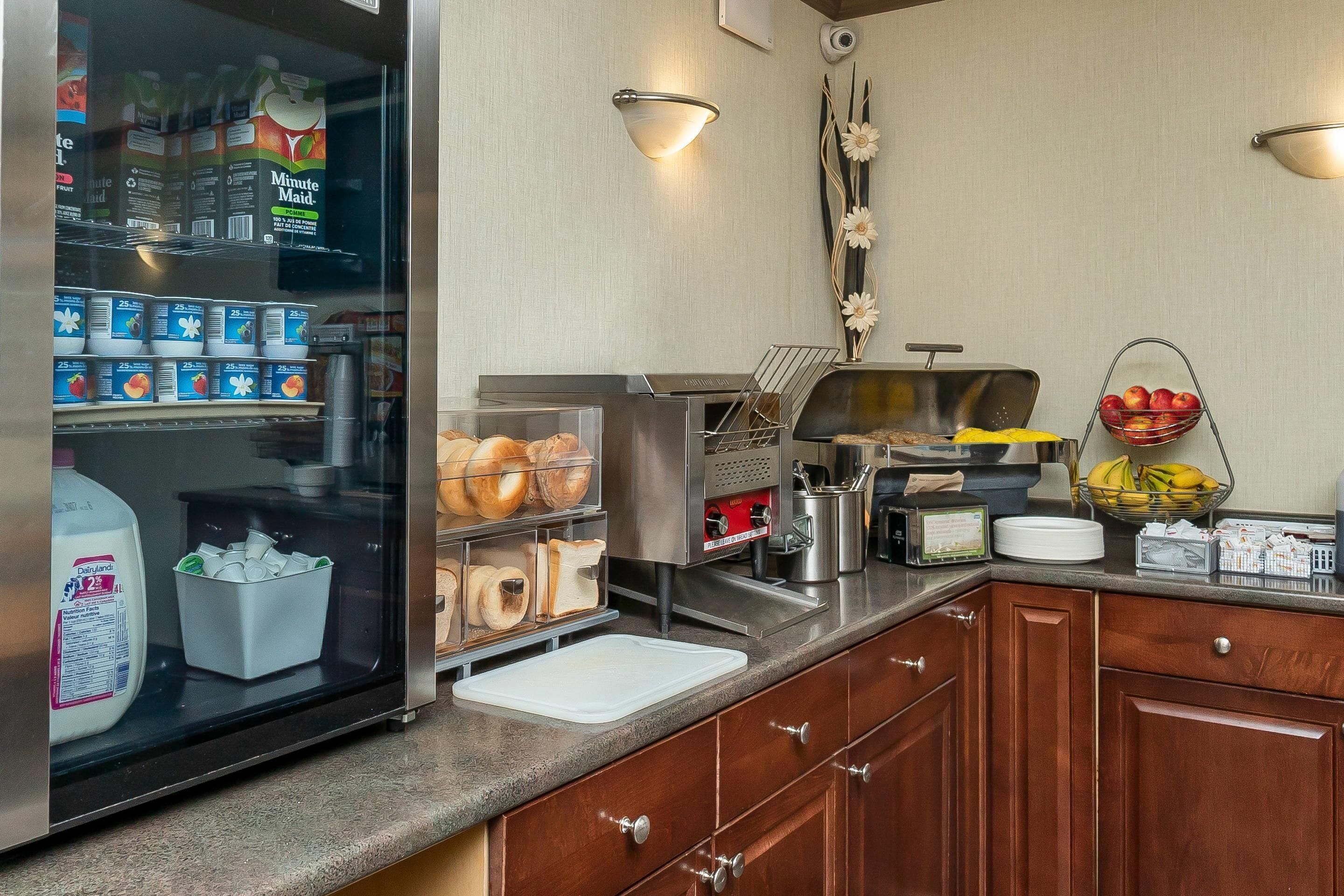 Free daily buffet breakfast