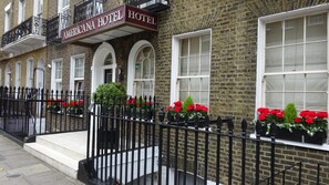 Exterior - Americana Hotel (London)