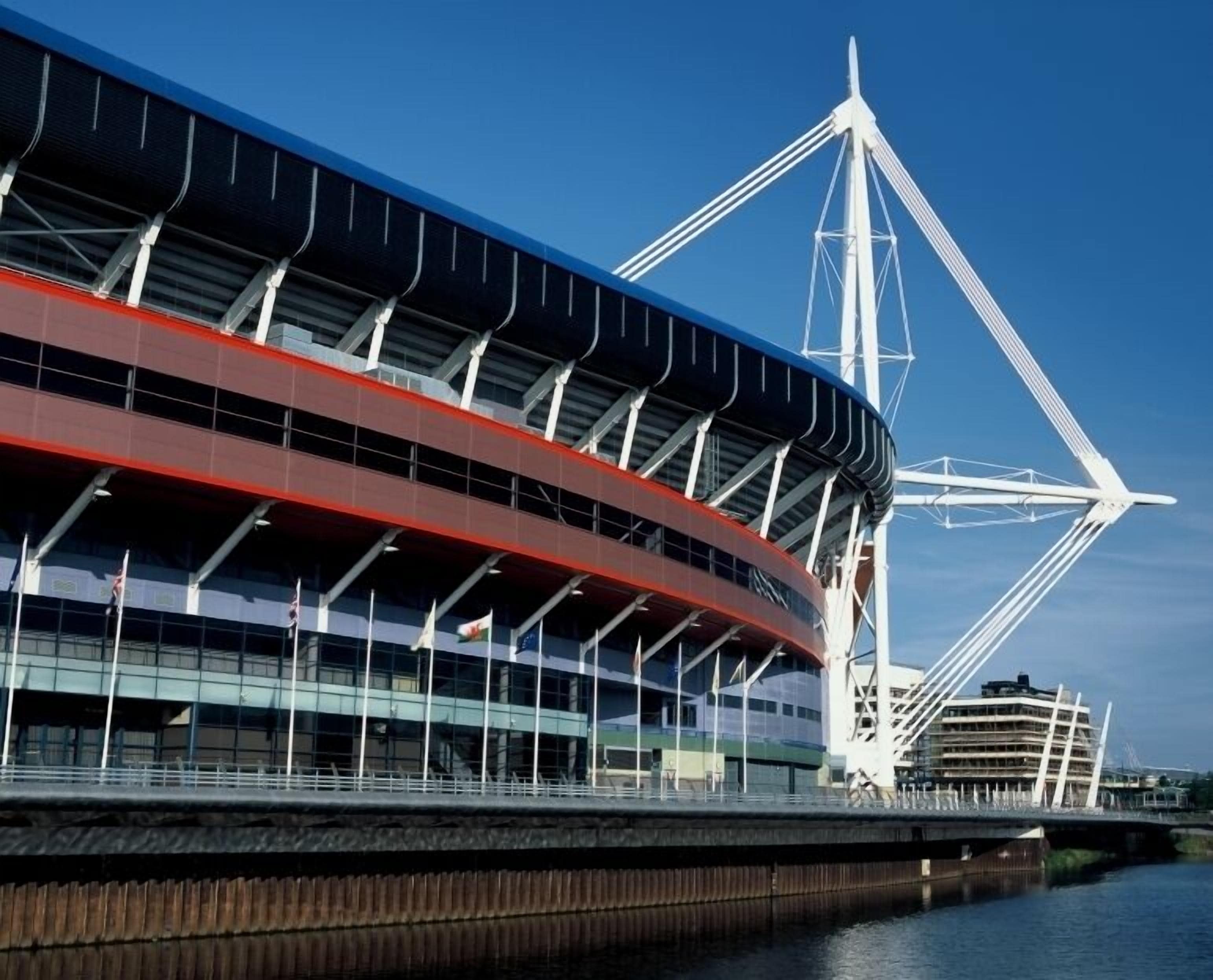 Un stade doté d’une structure de pont à haubans remarquable.