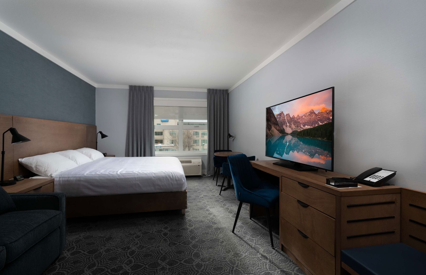 Premium bedding, pillowtop beds, in-room safe, desk