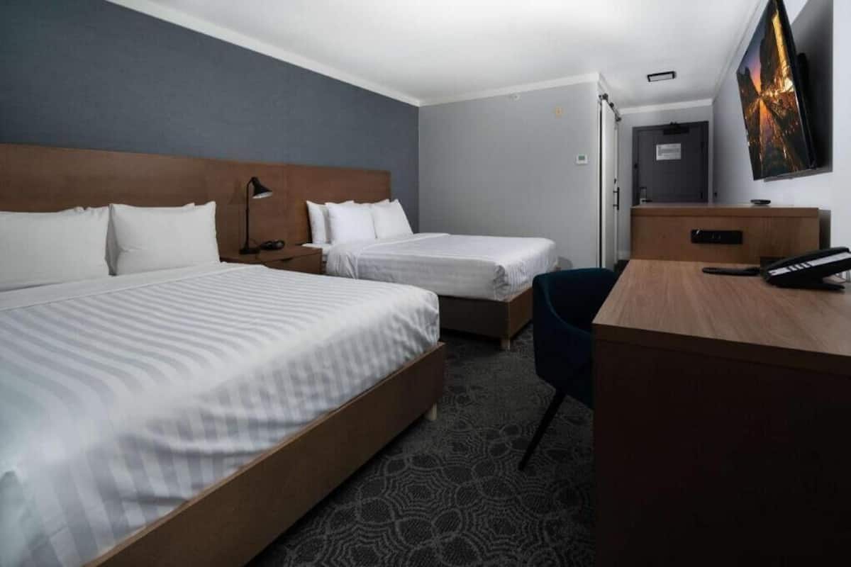 Premium bedding, pillow-top beds, in-room safe, desk