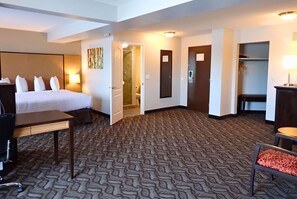 2 Schlafzimmer, hochwertige Bettwaren, Tempur-Pedic-Betten, Schreibtisch