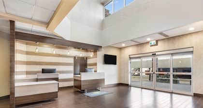 Days Inn by Wyndham Airdrie