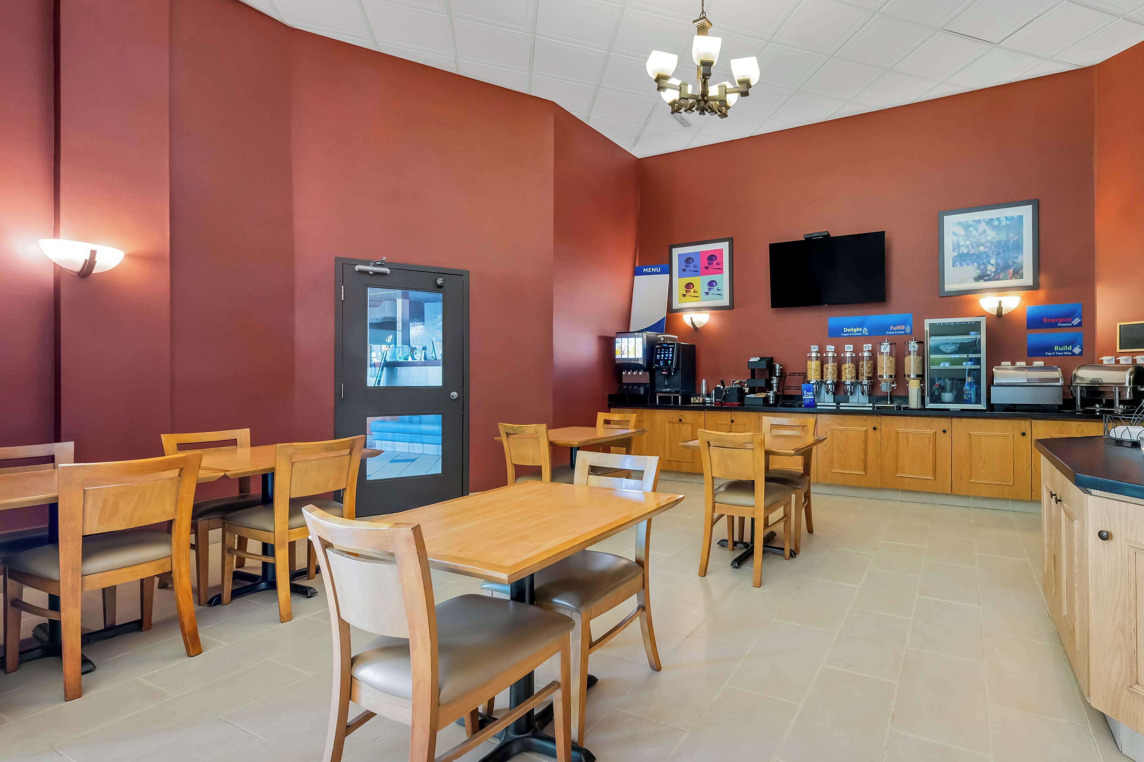 free continental breakfast