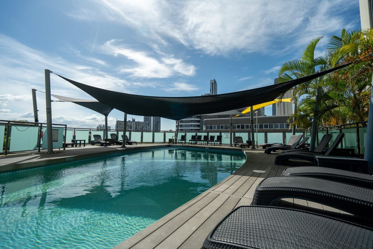 2 outdoor pools, open 6:00 AM to 9:00 PM, sun loungers