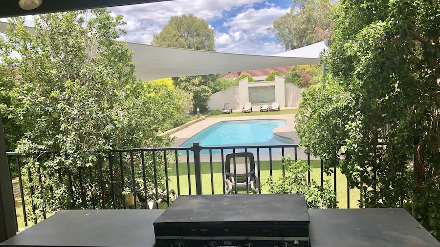 Best Western Plus All Settlers Motor Inn