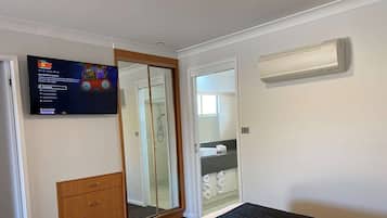 Executive Suite, Multiple Beds, Non Smoking, Microwave