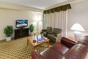 行政套房, 1 张特大床 | 高档床上用品、遮光窗帘、熨斗/熨衣板、折叠床/加床（额外收费）