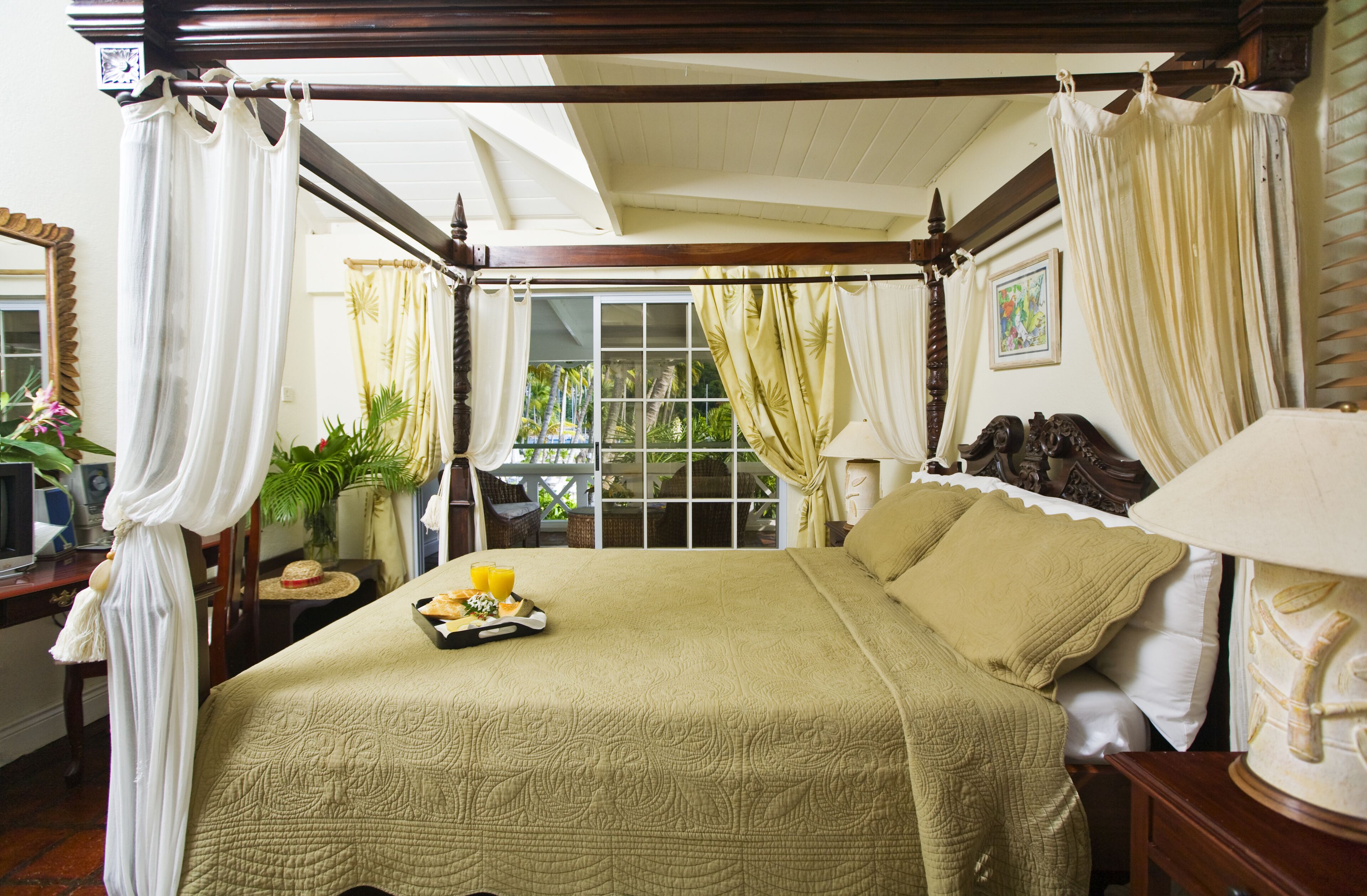 Down comforters, in-room safe, blackout drapes, iron/ironing board