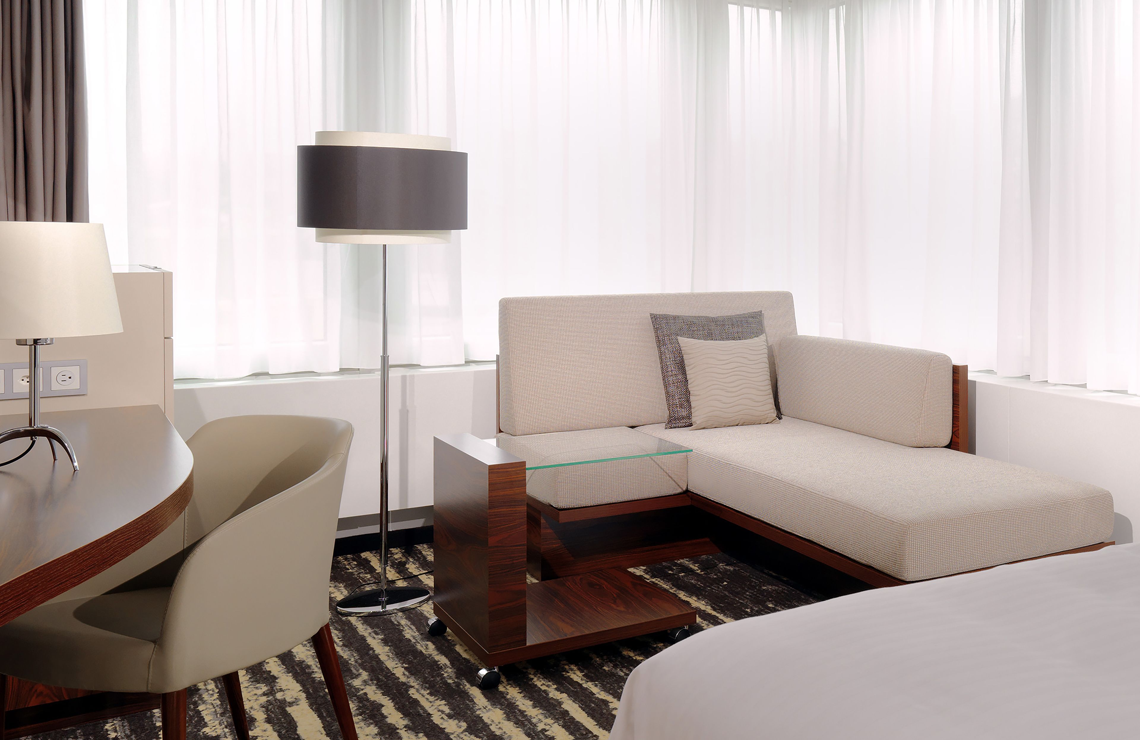 Deluxe Room, 1 King Bed | Premium bedding, down comforters, pillowtop beds, minibar