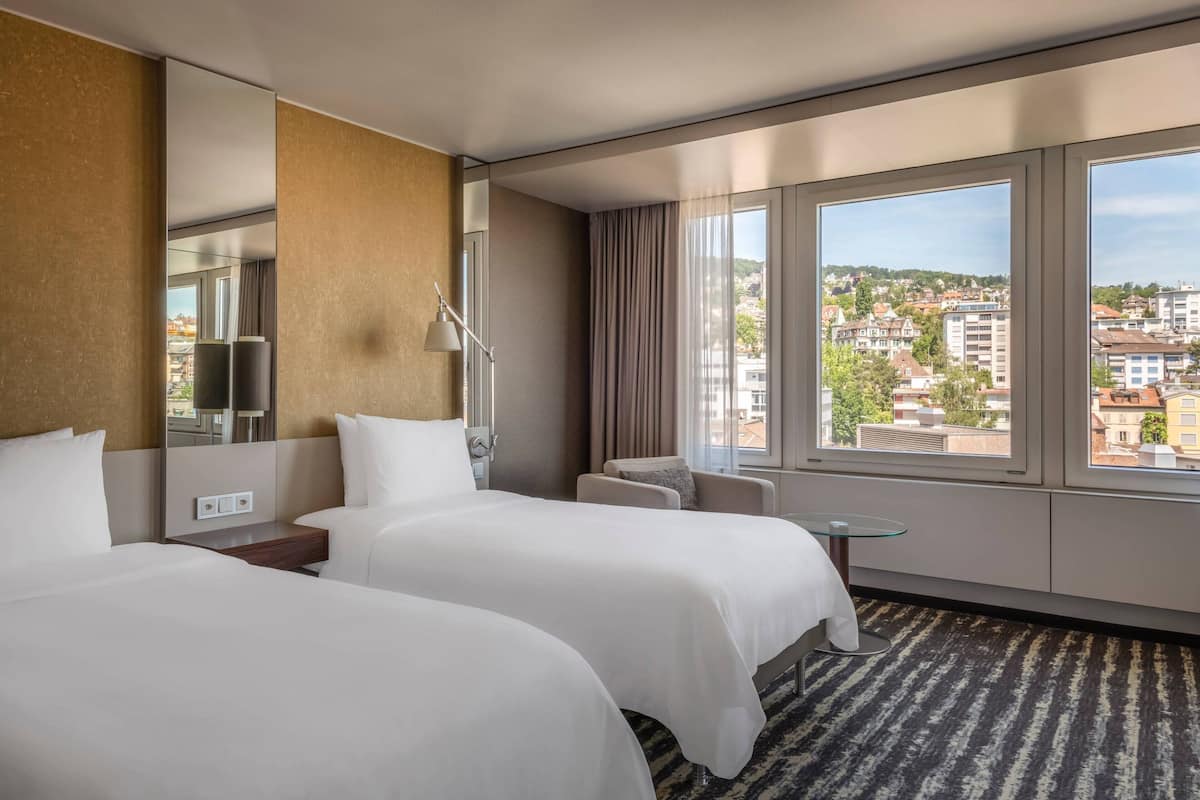 Deluxe Room, 2 Twin Beds | 1 bedroom, premium bedding, down comforters, pillowtop beds