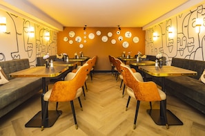 Daily buffet breakfast (EUR 24.50 per person)