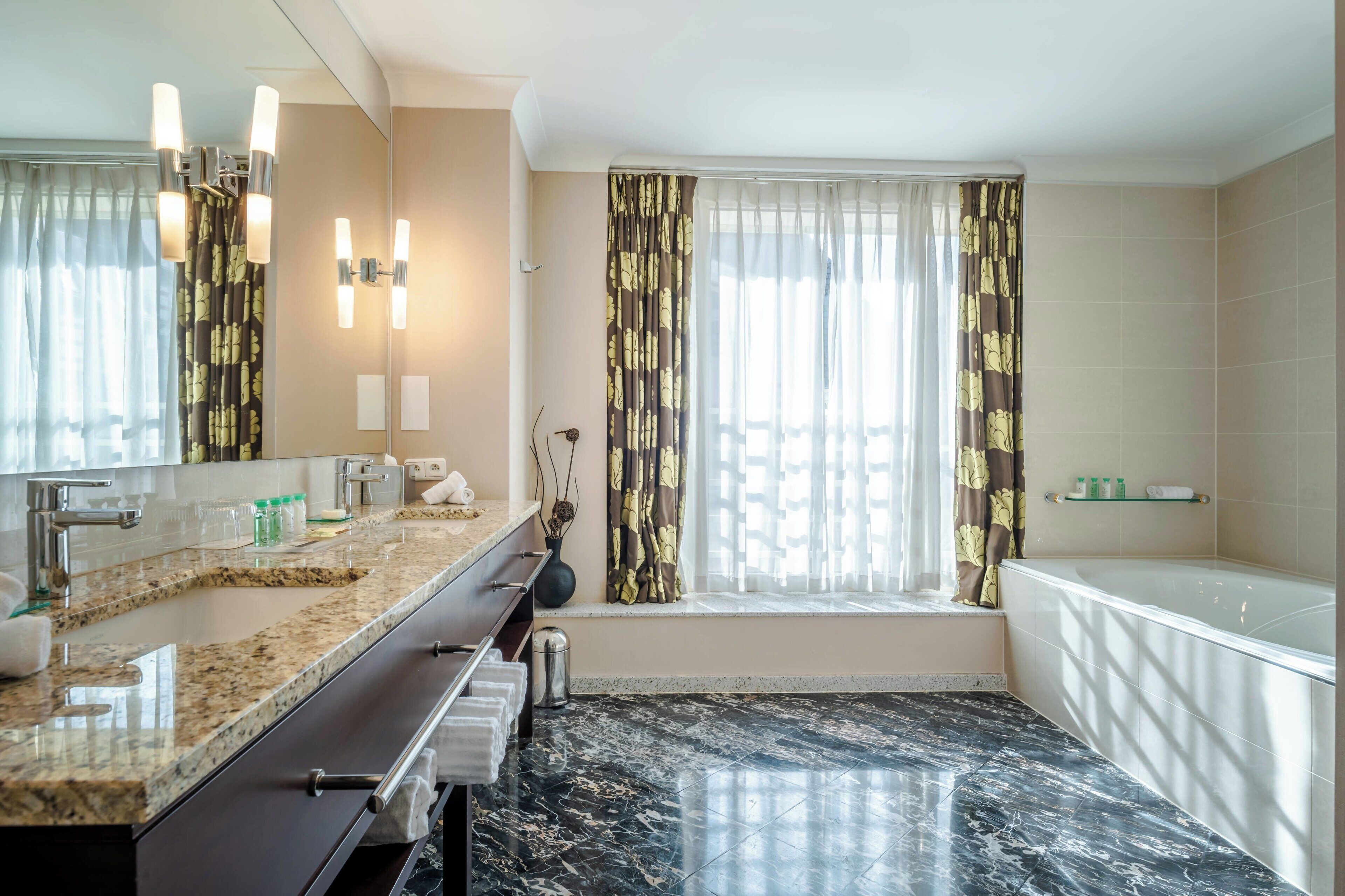 presidential suite, 1 king bed with sofa bed, non smoking | bathroom | combined shower/bathtub, free toiletries, hair dryer, bathrobes