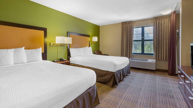 Studio, 2 Double Beds, Accessible, Non Smoking | Desk, blackout drapes, iron/ironing board, WiFi (free) - Extended Stay America Suites St Louis St Peters (St. Peters)