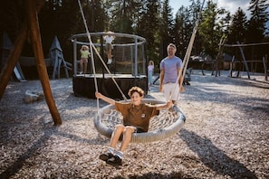 Children’s play area – outdoor