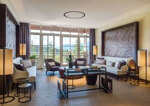 Couples treatment room(s), sauna, steam room, body treatments