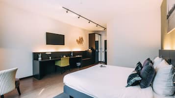 Couette en duvet d'oie, minibar, coffres-forts dans les chambres, bureau