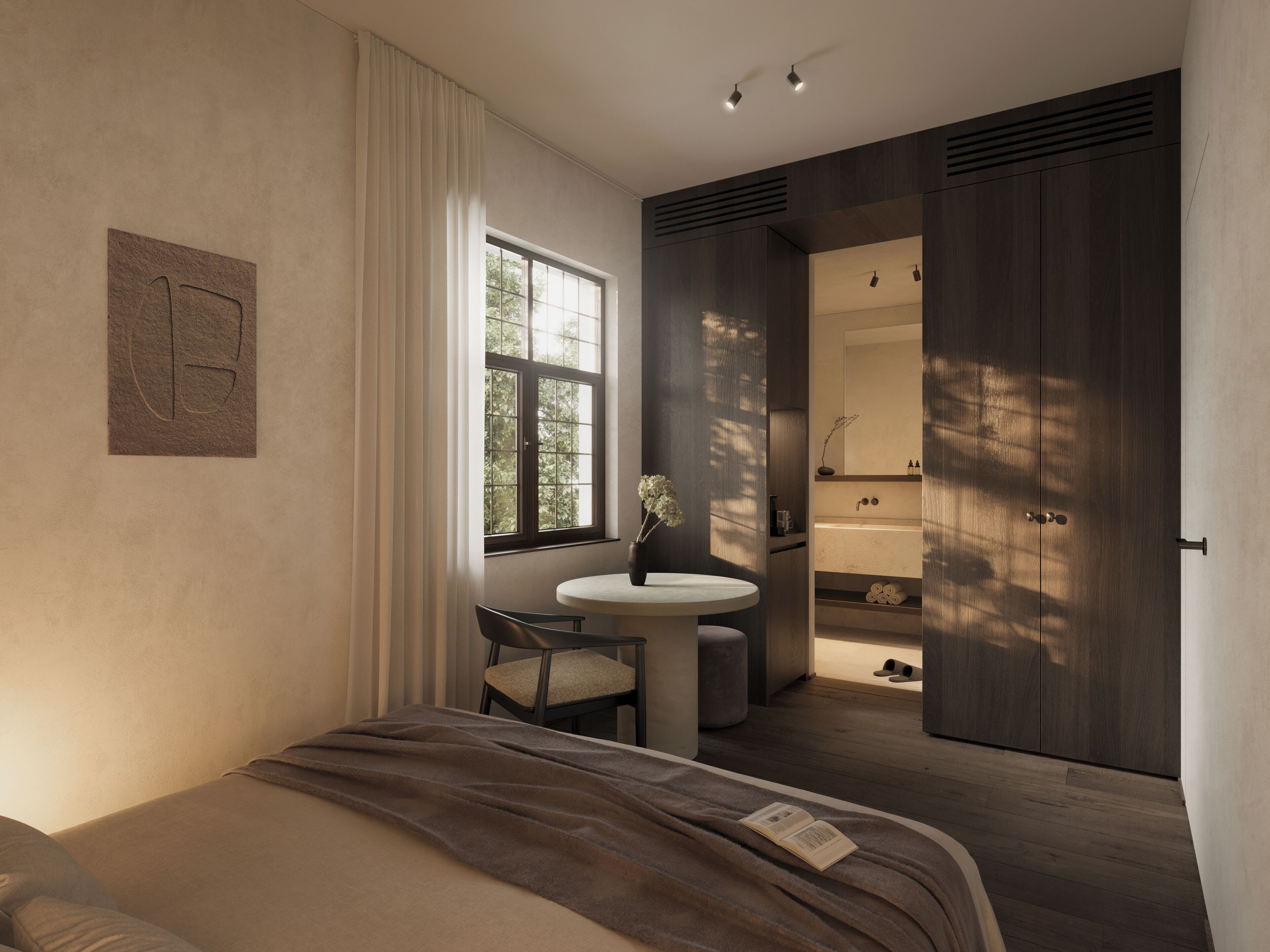 Minibar, caja de seguridad en la habitación y escritorio 