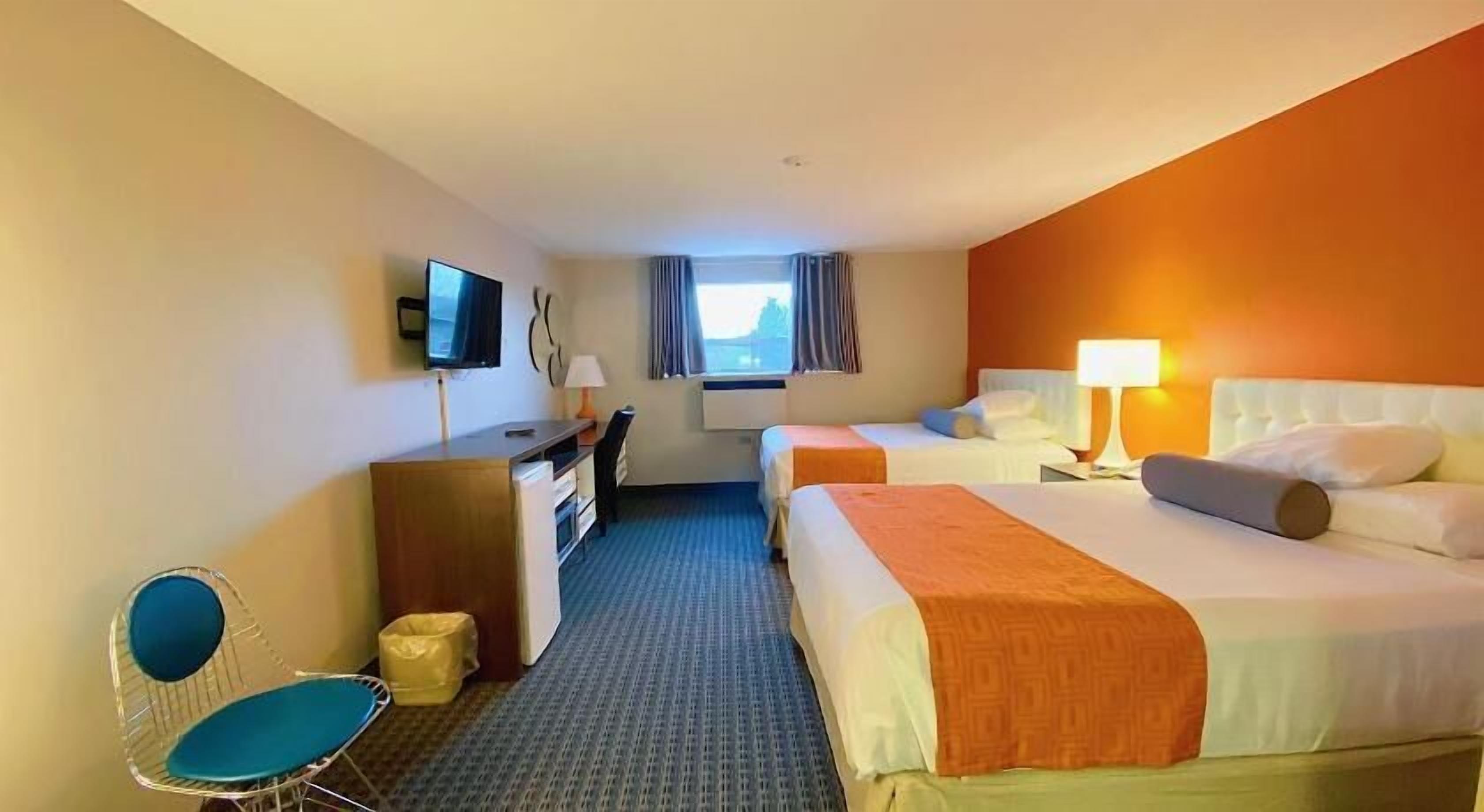 Desk, iron/ironing board, free cots/infant beds, rollaway beds