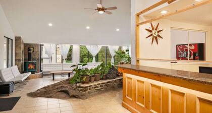 Howard Johnson by Wyndham Gravenhurst
