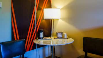 Room, 1 Queen Bed, Non Smoking | Desk, iron/ironing board, free cribs/infant beds, rollaway beds