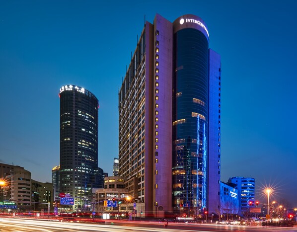 Exterior - InterContinental Shanghai Pudong Hotel by IHG (Shanghai)