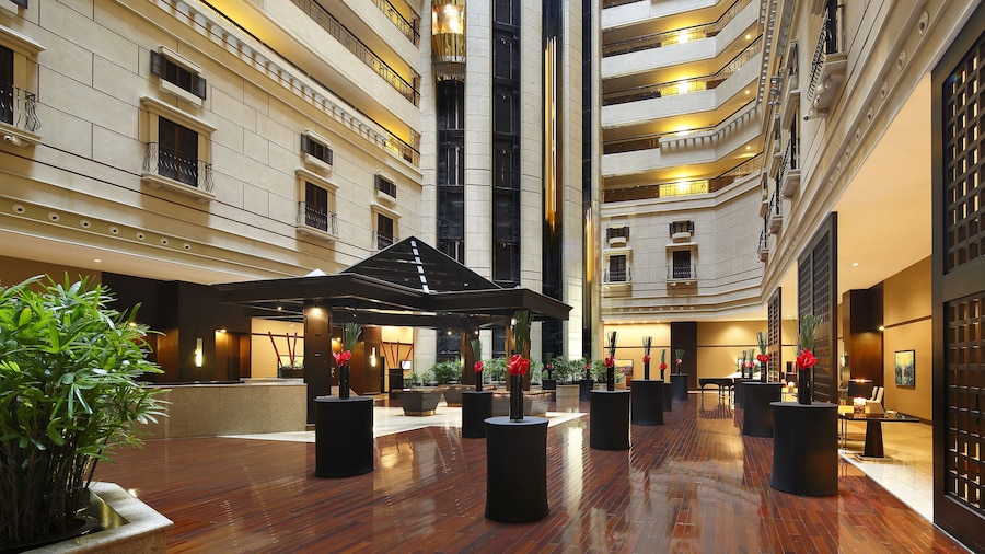 InterContinental Shanghai Pudong Hotel by IHG