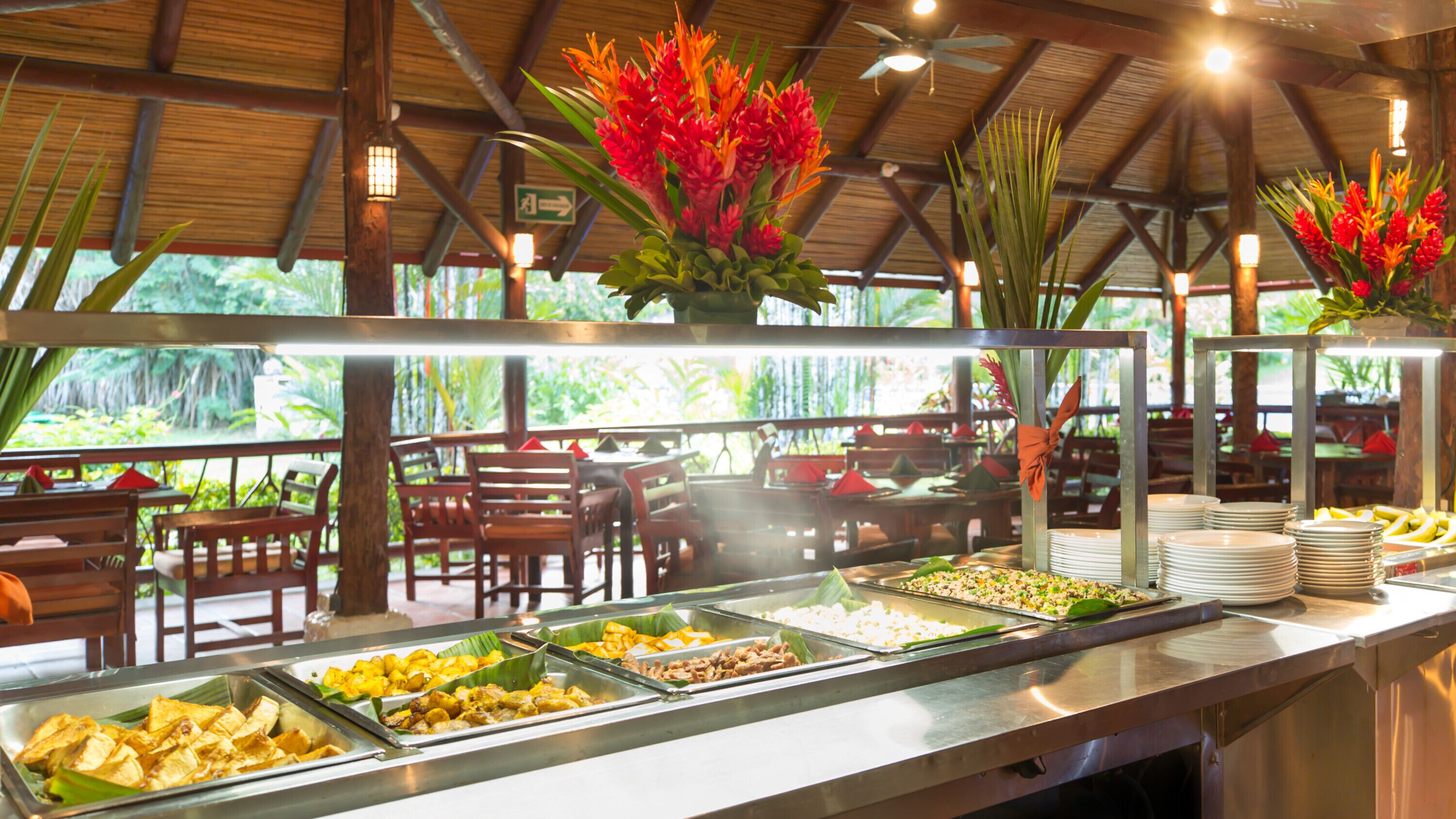 free daily full breakfast