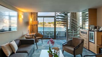 Suite Duplex vue Mer | Minibar, coffres-forts dans les chambres, bureau, chambres insonorisées