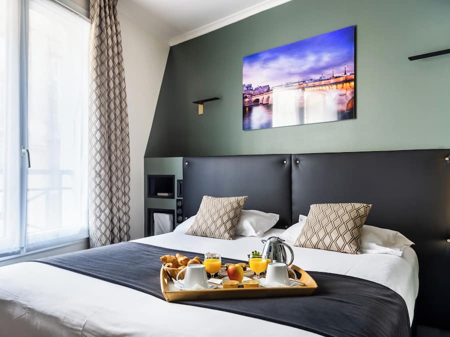 Premium bedding, minibar, in-room safe, blackout drapes