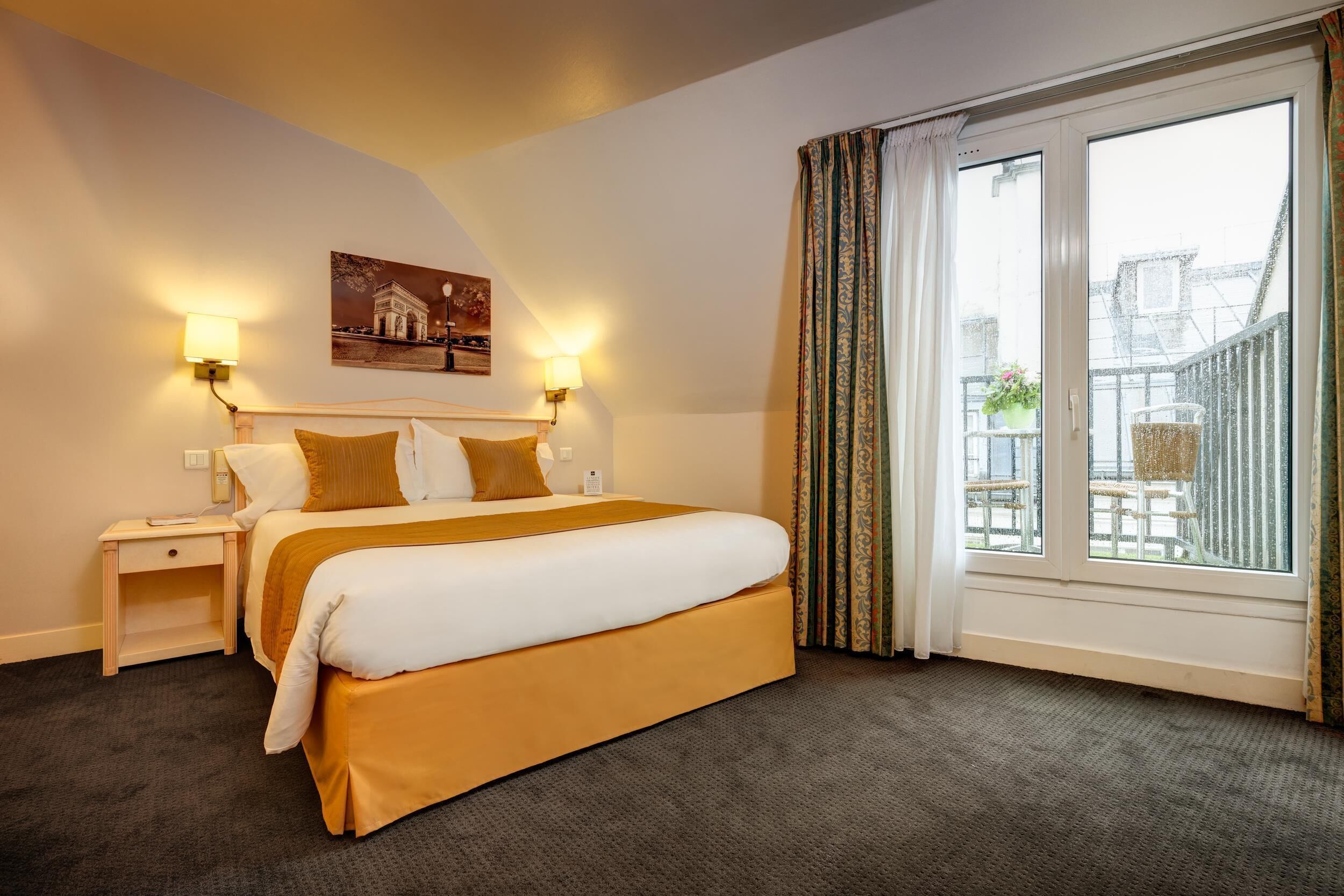 double room, balcony | premium bedding, minibar, in-room safe, blackout curtains