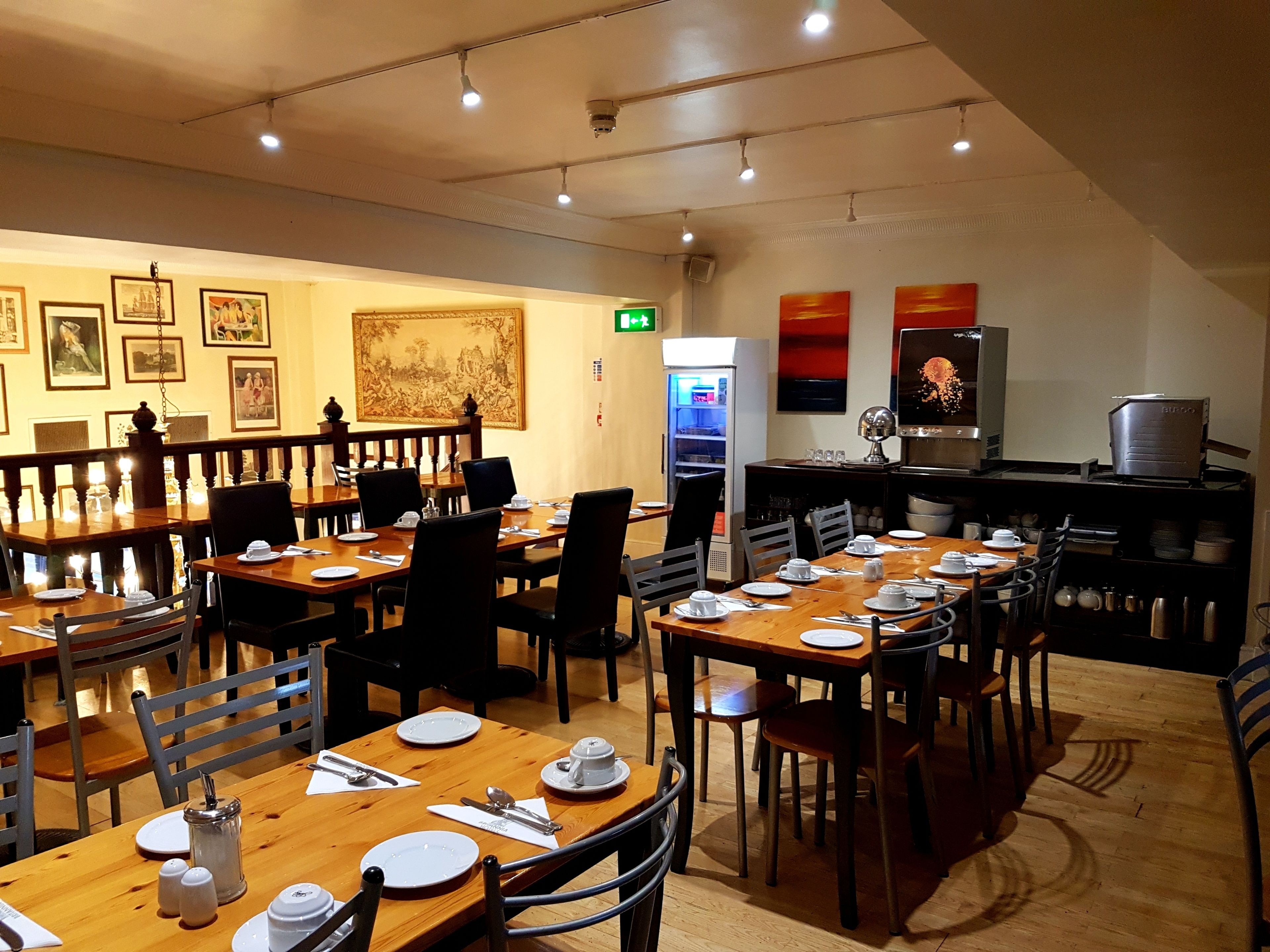 breakfast, lunch and dinner served