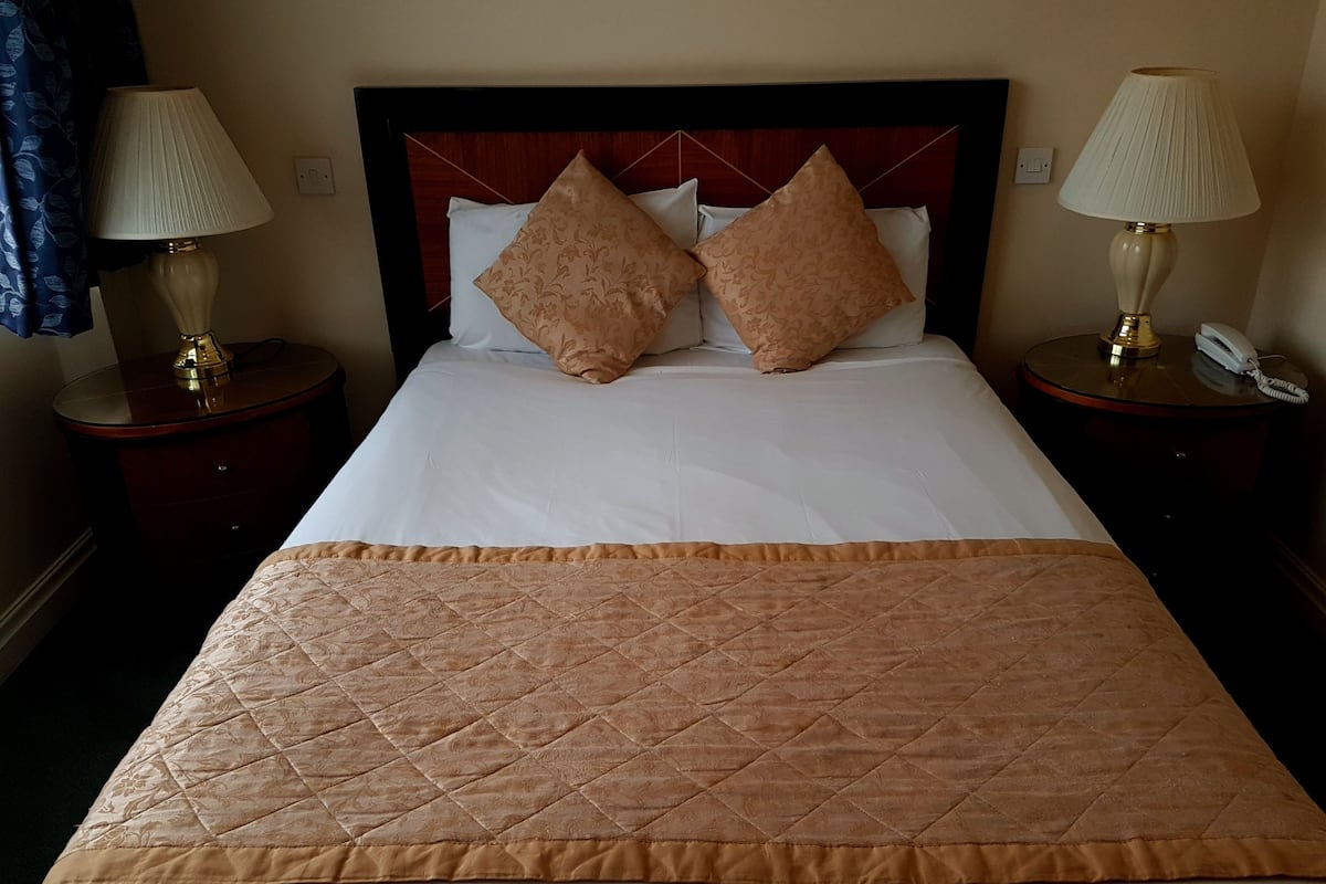 in-room safe, iron/ironing board, wifi