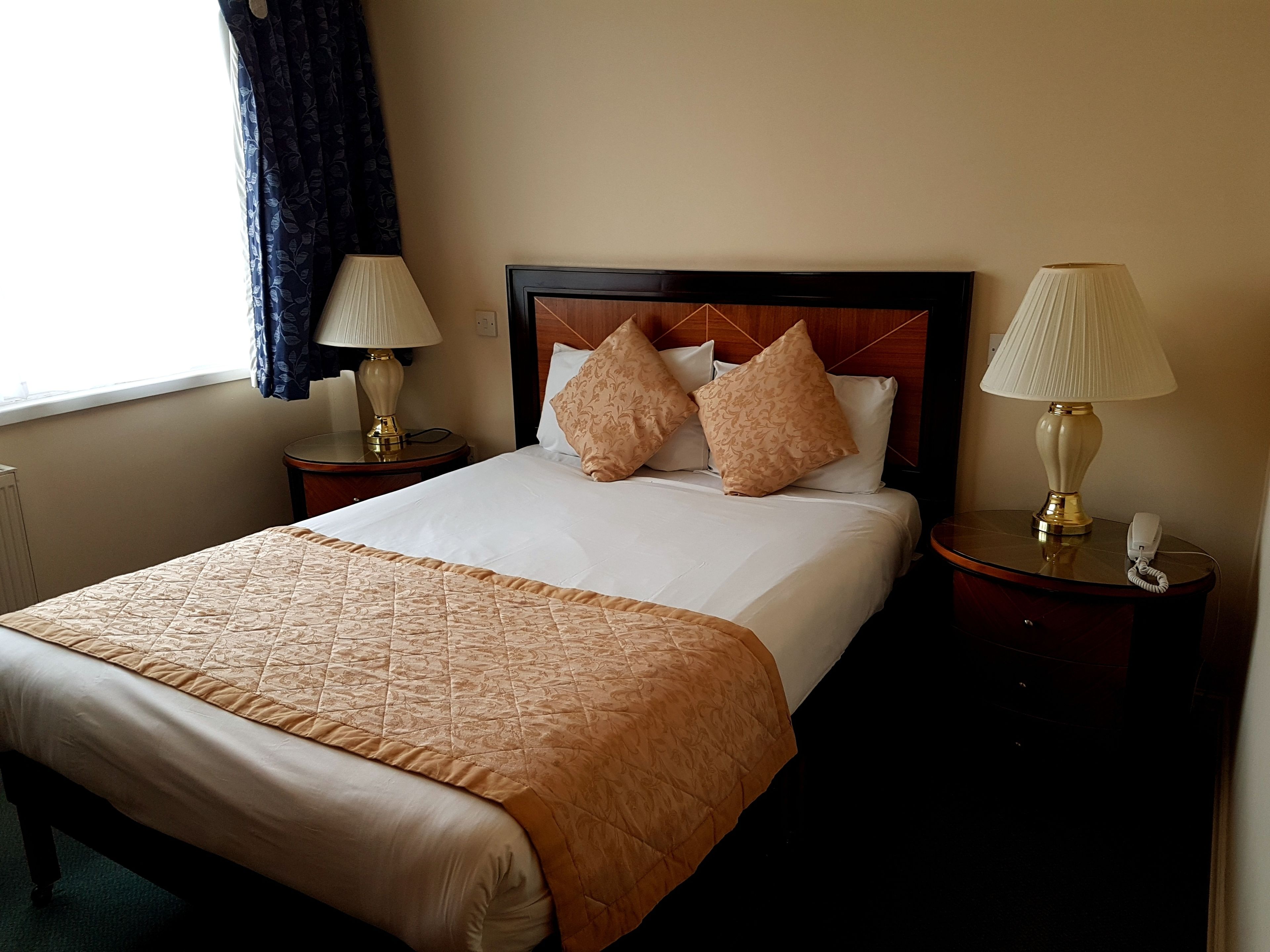 in-room safe, iron/ironing board, wifi