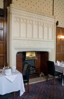 Breakfast, lunch, dinner served; British cuisine 